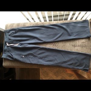 Figs Woman’s Kade Dark Harbor size XS Tall nwot